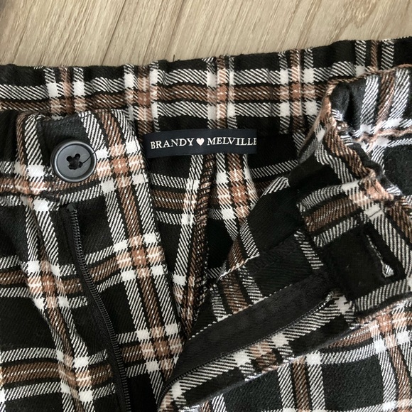 Brandy Melville Plaid Pants - Picture 4 of 5